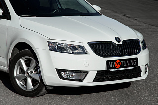 Вставки переднего бампера в стиле RS Skoda Octavia III A7 (2013-2016)